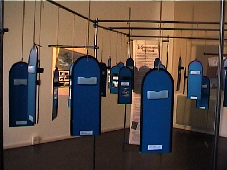 u03
